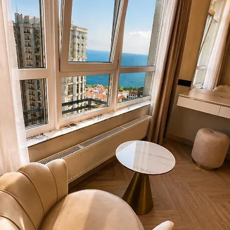 1 Bedroom Golden Marine Atmosphere Apartment *